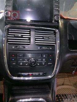 دۆج گراند کاراڤان